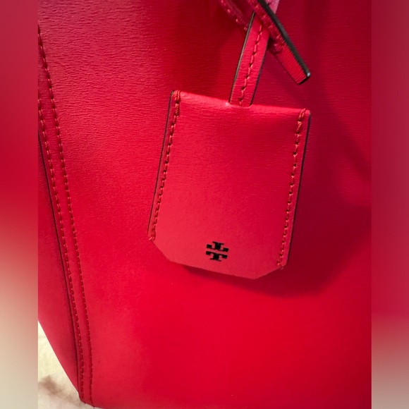 Authentic Tory Burch Red Parker - Picture 14 of 17